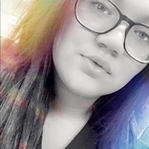 Meet your Posher, Marissa